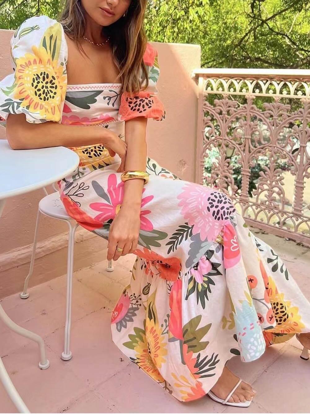 Vestido Maxi Floral con Cuello Cuadrado y Mangas Burbuja