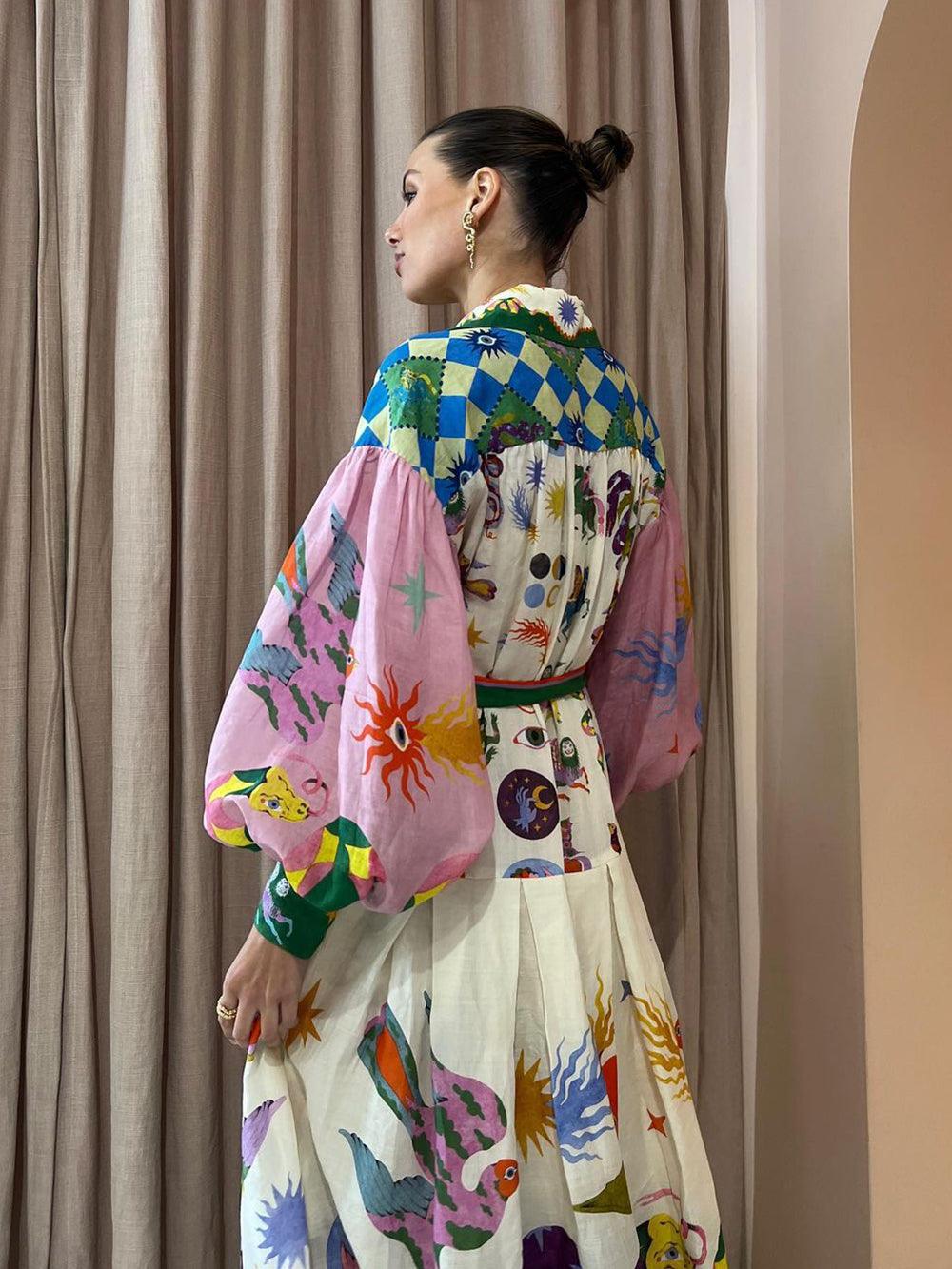 Vestido Plisado de Manga Larga y Corte Holgado
