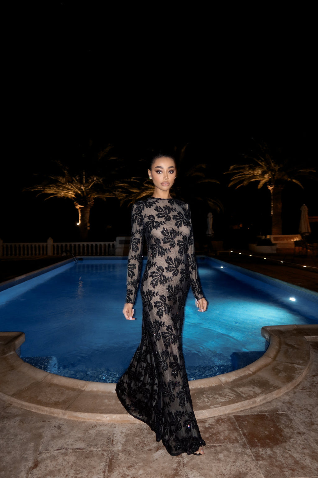 VESTIDO LARGO DE TUL NEGRO
