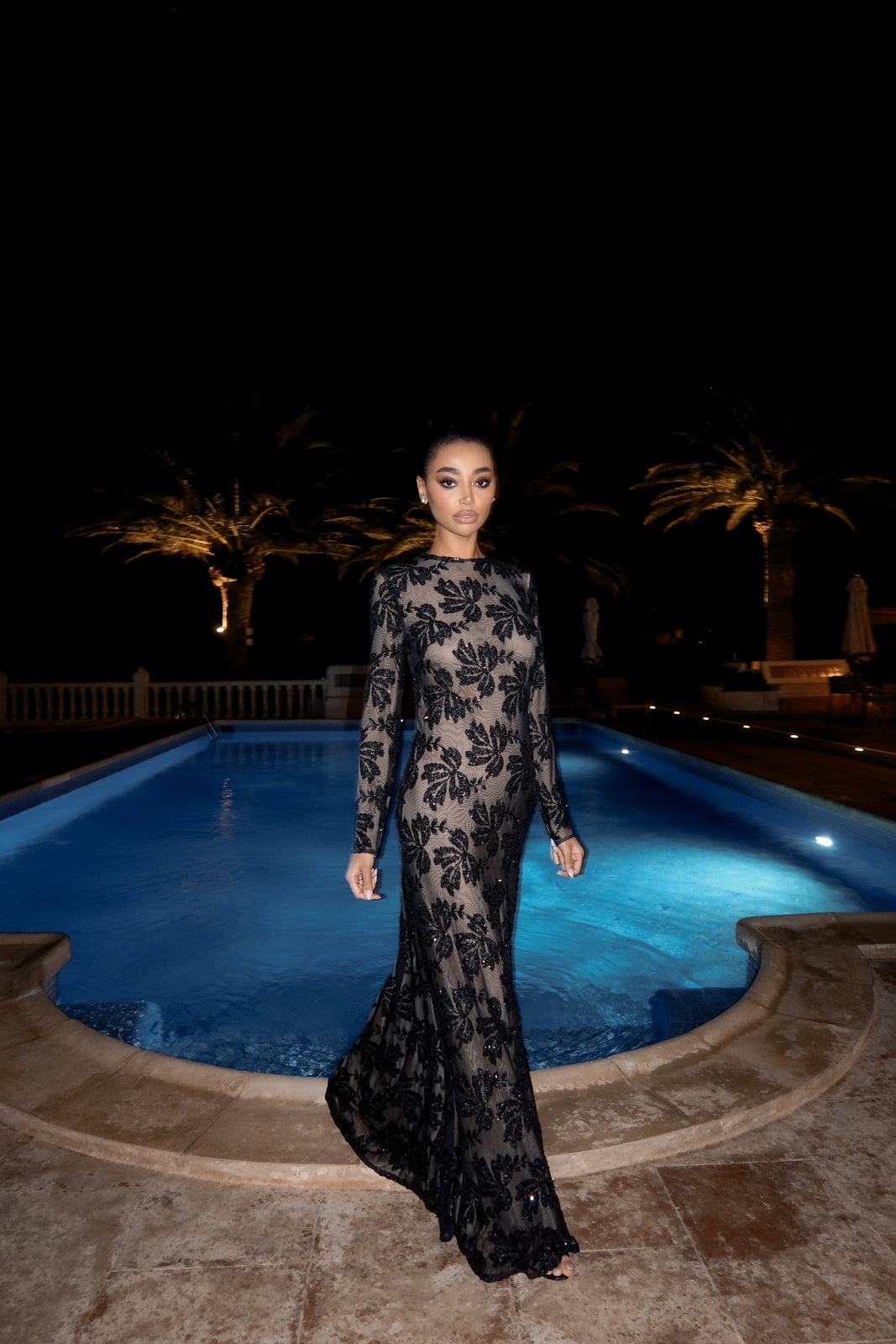 VESTIDO LARGO DE TUL NEGRO