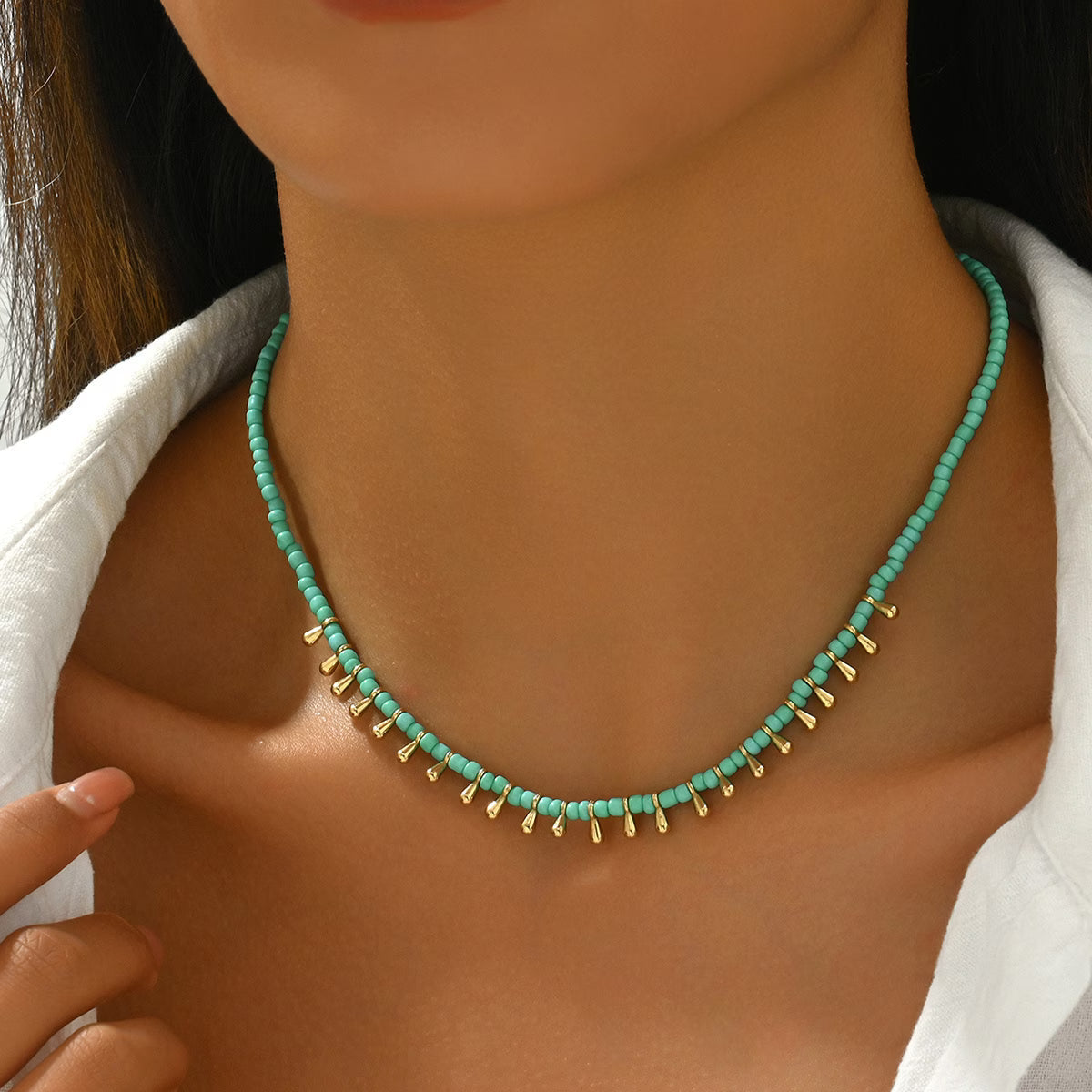 Collar Minimalista de Turquesa y Oro