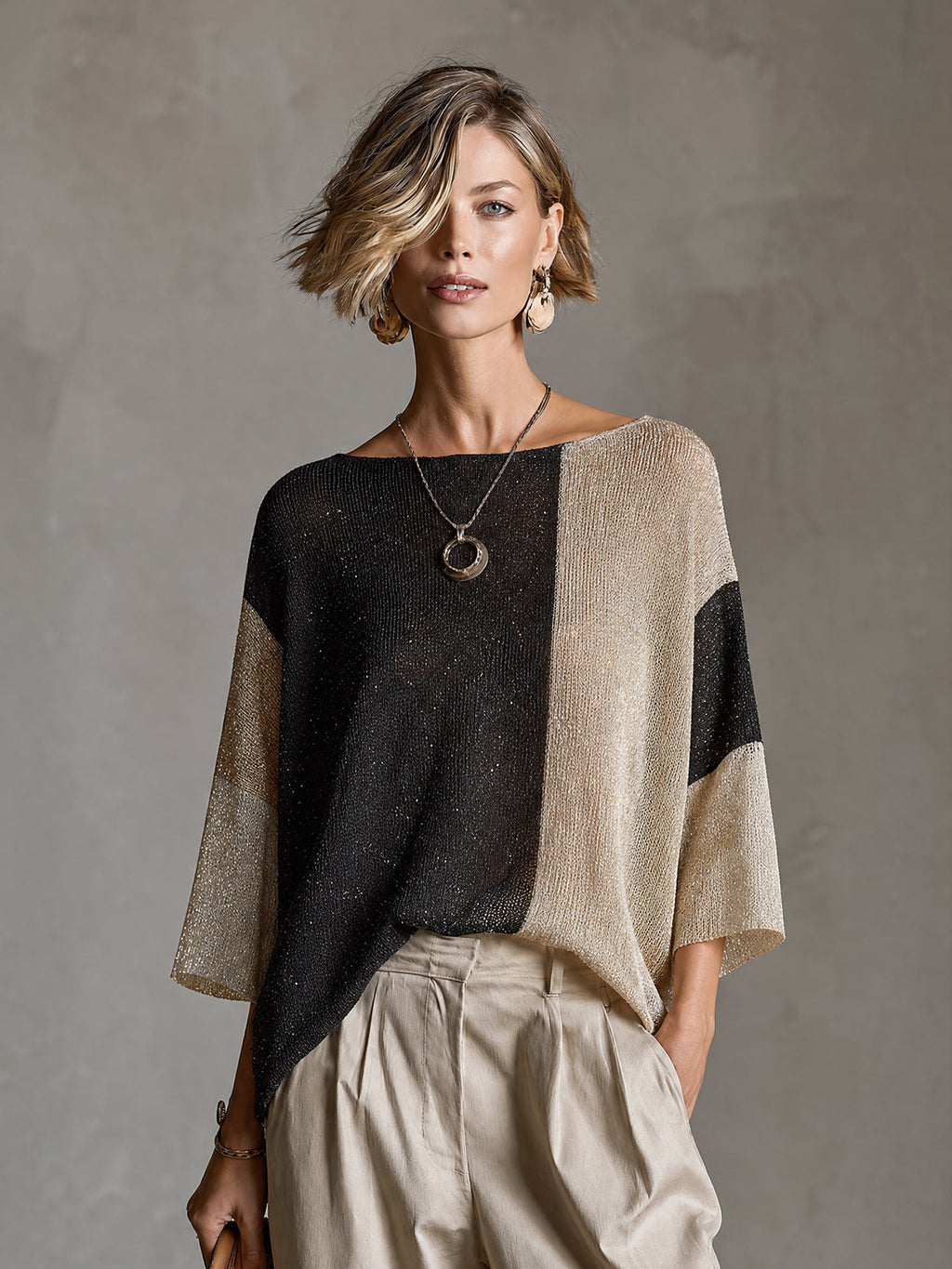 Top Suéter Chic Dorado y Beige Colorblock con Cuello Barco y Manga Tres Cuartos