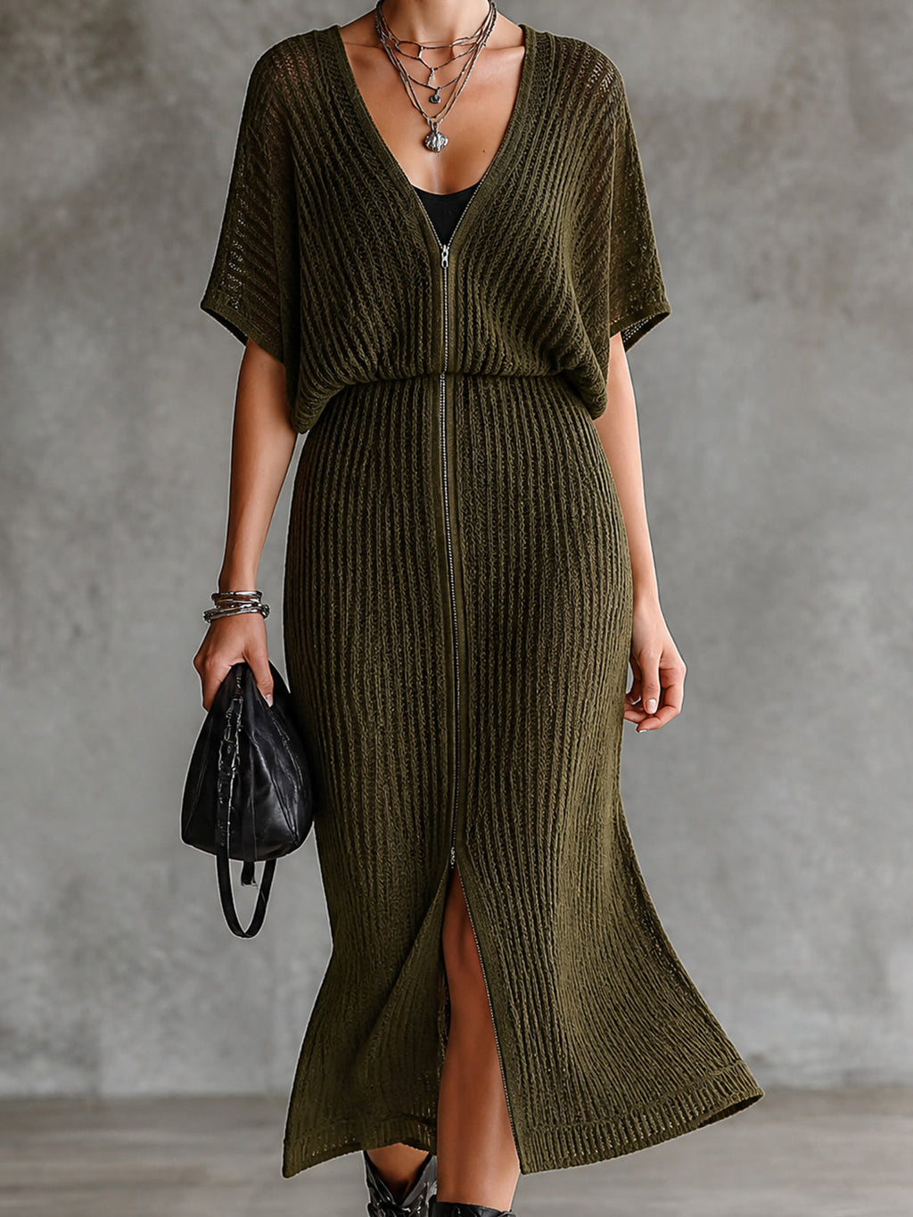 Vestido Midi Chic Verde Oliva con Cuello en V, Manga Corta Murciélago y Doble Cremallera
