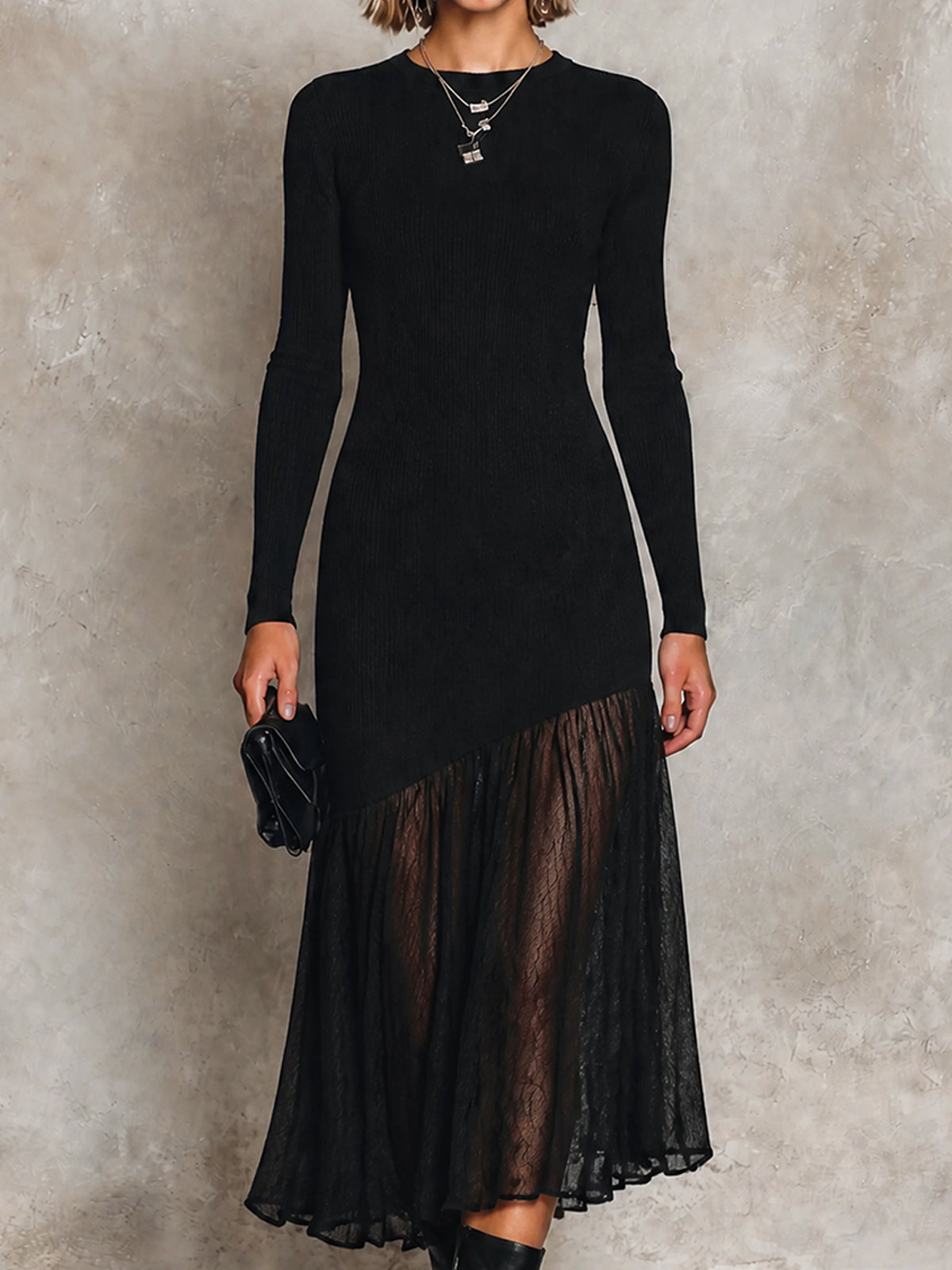 Vestido Midi Chic Negro con Cuello Redondo, Manga Larga, Dobladillo Asimétrico y Falda Plisada