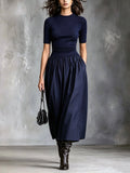 Vestido Midi Chic Casual Azul Marino con Cuello Redondo, Manga Corta y Detalles Plisados