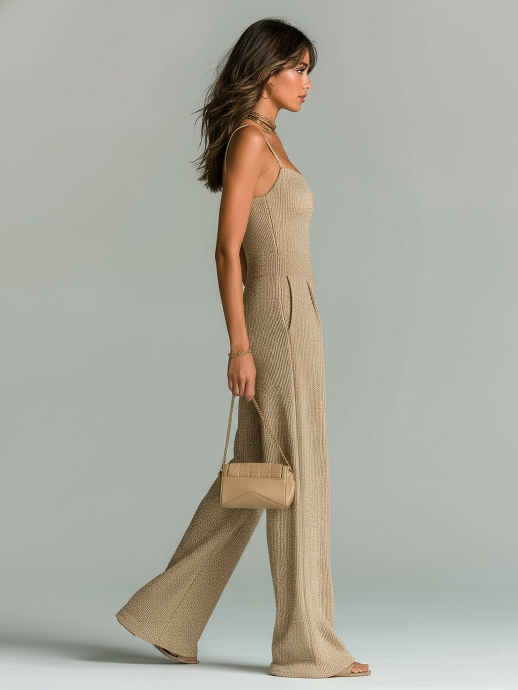 Mono Chic Casual Camel con Tirantes, Cintura Entallada y Pierna Ancha