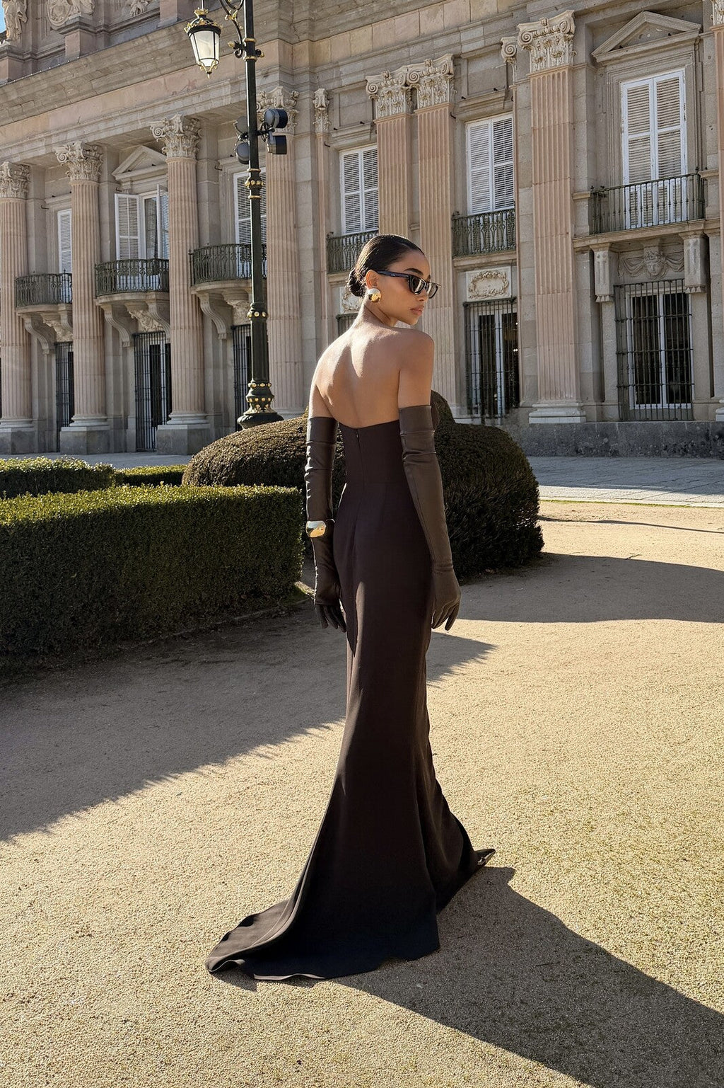 VESTIDO CAFÉ ASIMÉTRICO