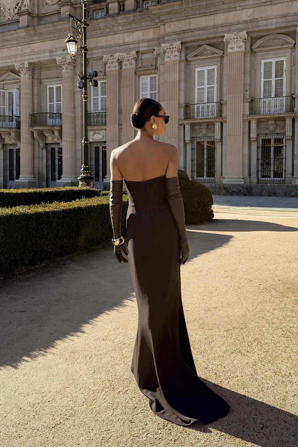 VESTIDO CAFÉ ASIMÉTRICO