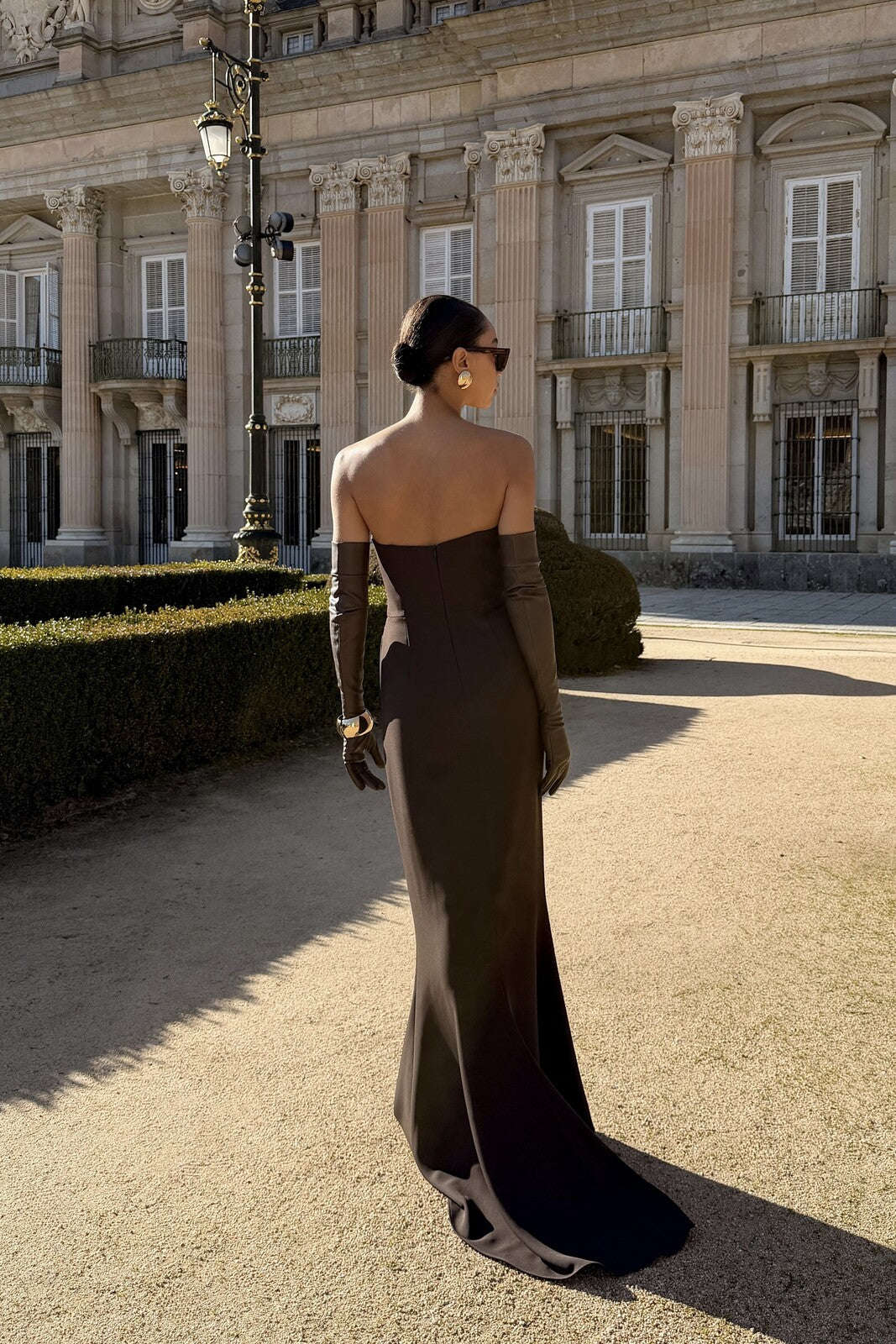 VESTIDO CAFÉ ASIMÉTRICO