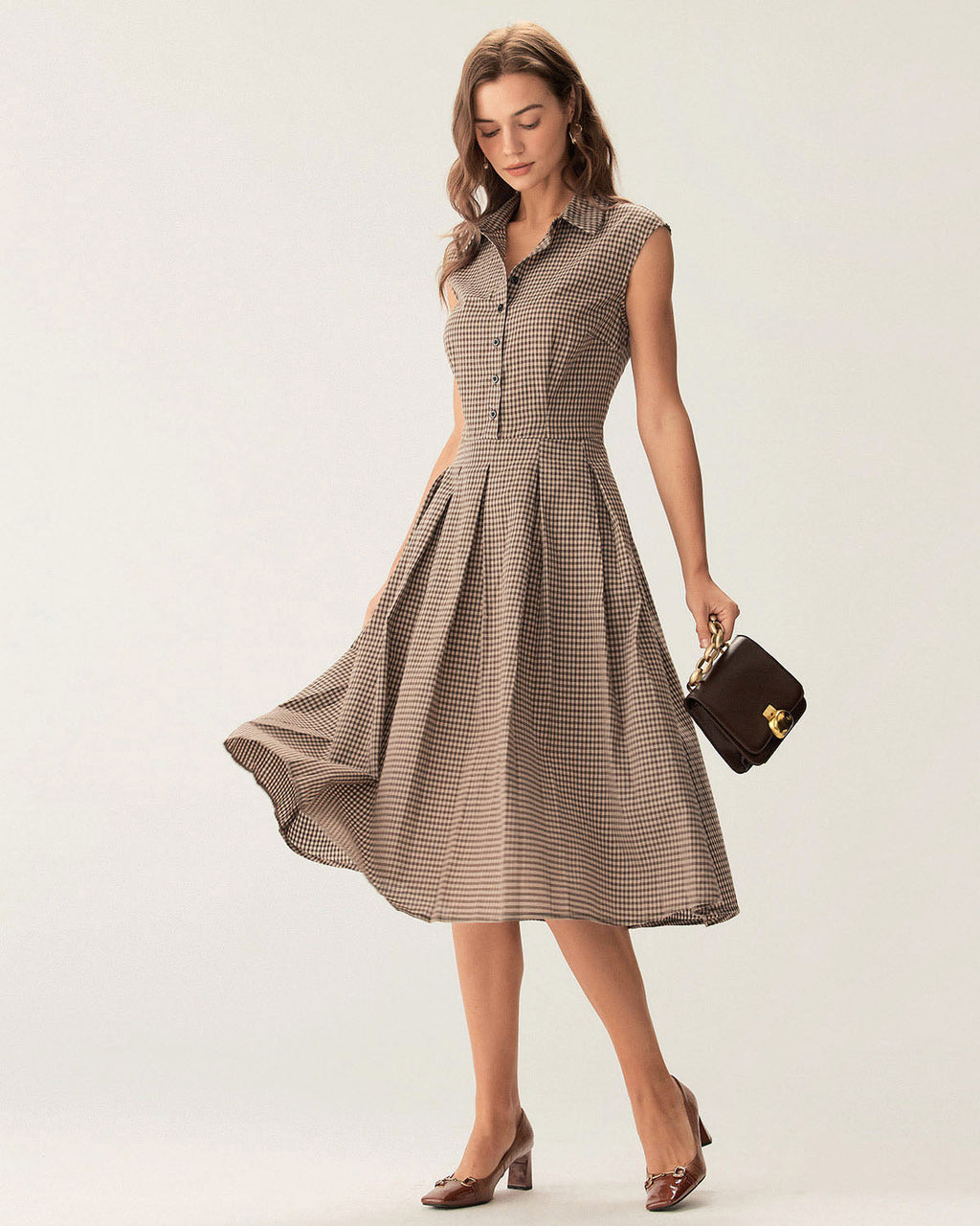 Vestido Midi de Cuadros Café con Botonadura y Plisado