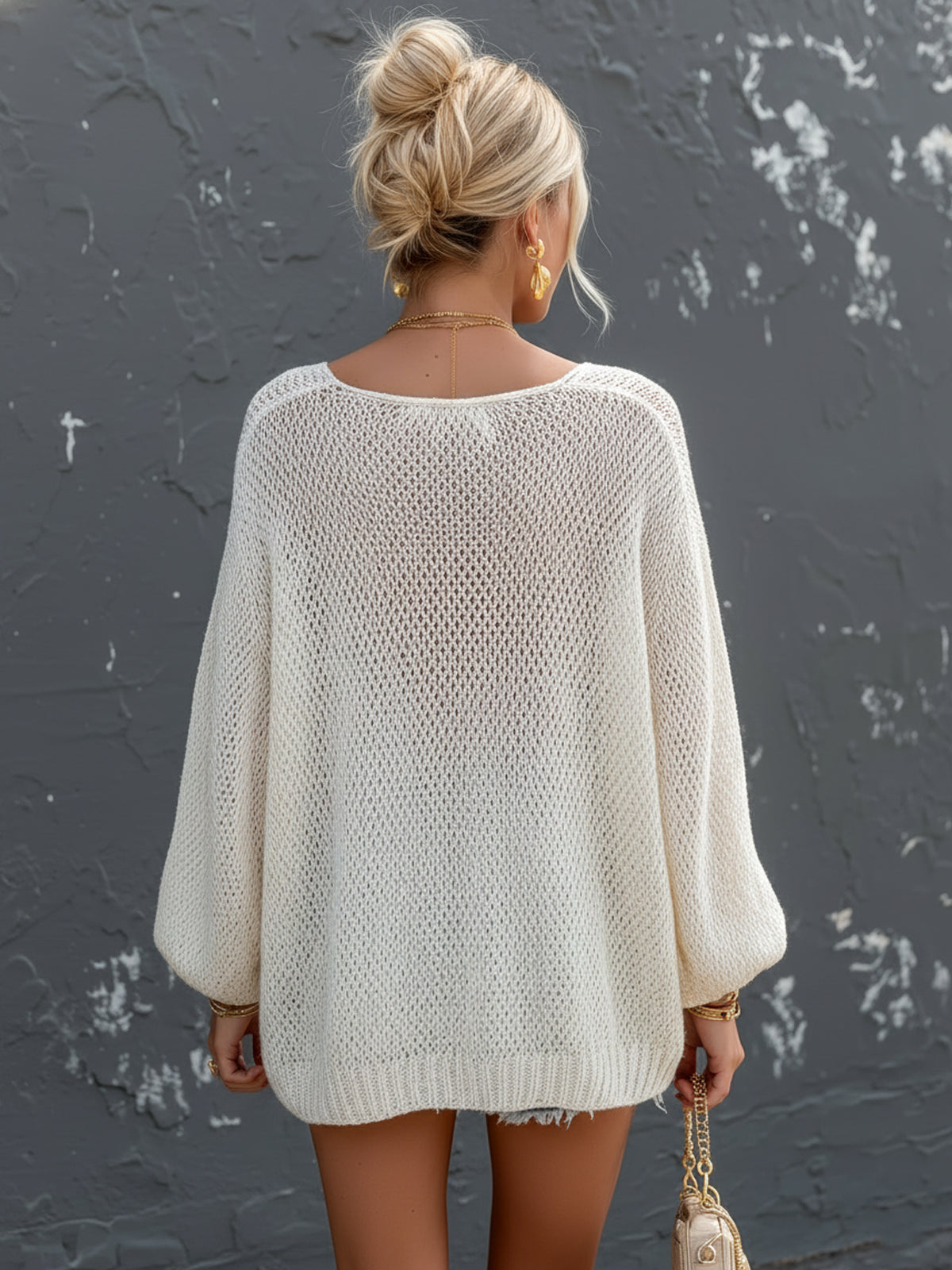 Top Suéter Chic Elegante Blanco Crema con Cuello Redondo y Mangas Farol en Malla