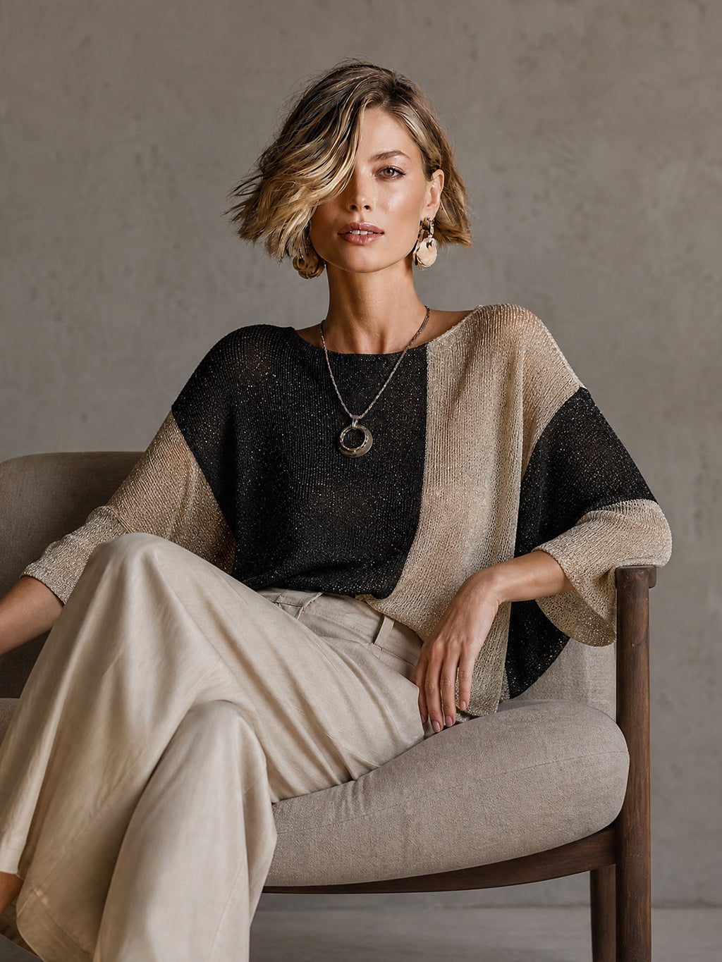 Top Suéter Chic Dorado y Beige Colorblock con Cuello Barco y Manga Tres Cuartos