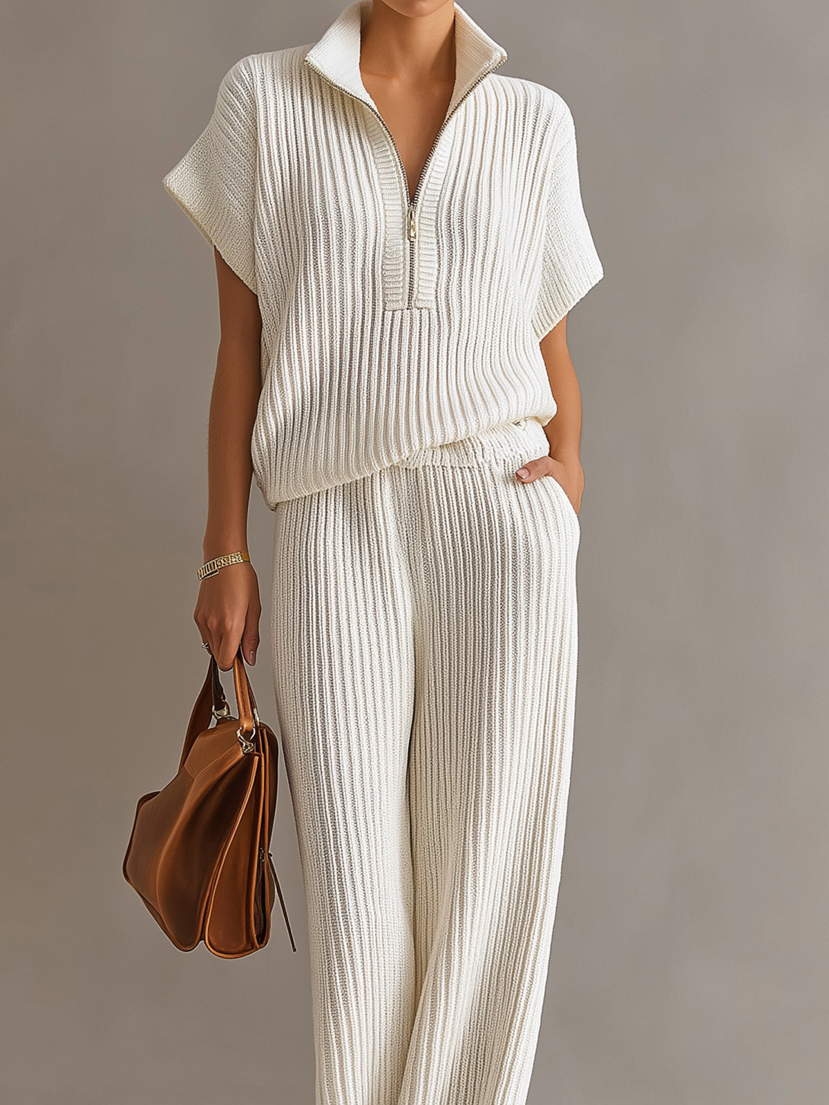Set de Dos Piezas Chic Elegante Blanco Crema: Suéter Oversize con Cremallera y Pantalón de Pierna Ancha