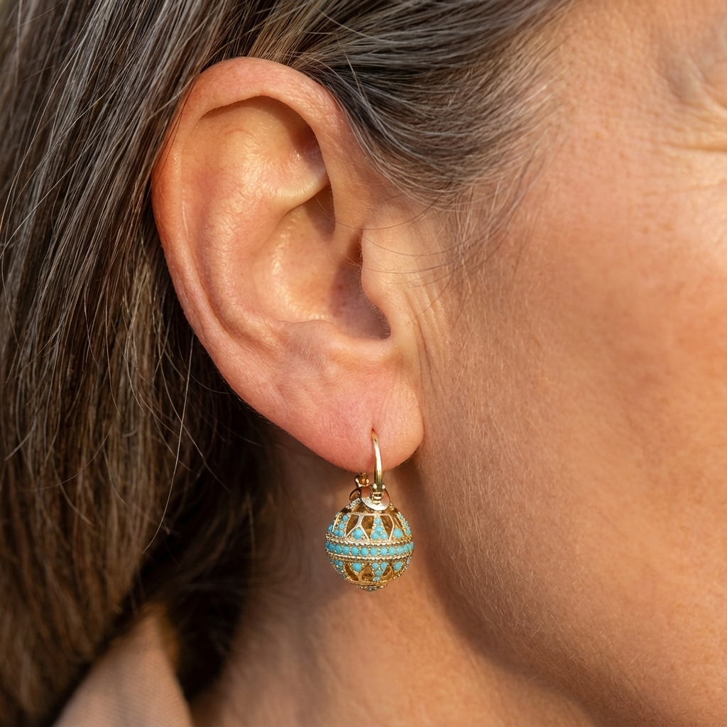 Aretes Dorados con Mandala de Turquesa