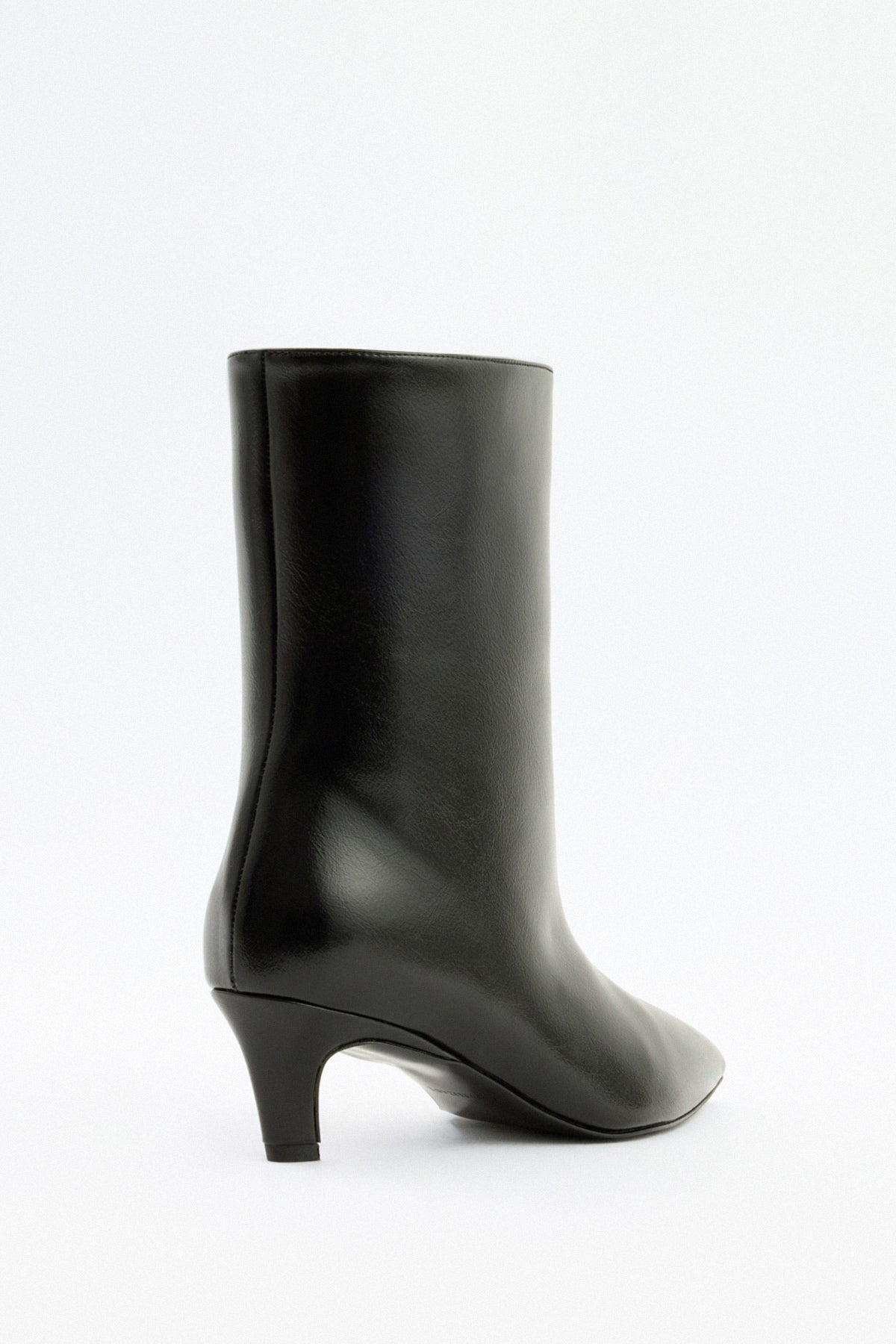 Aria | Botines de Cuero - Negro