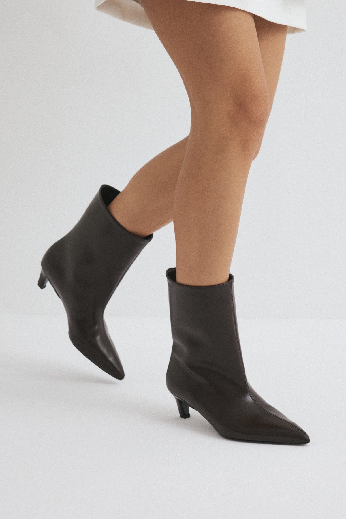 Aria | Botines de Cuero - Café Oscuro
