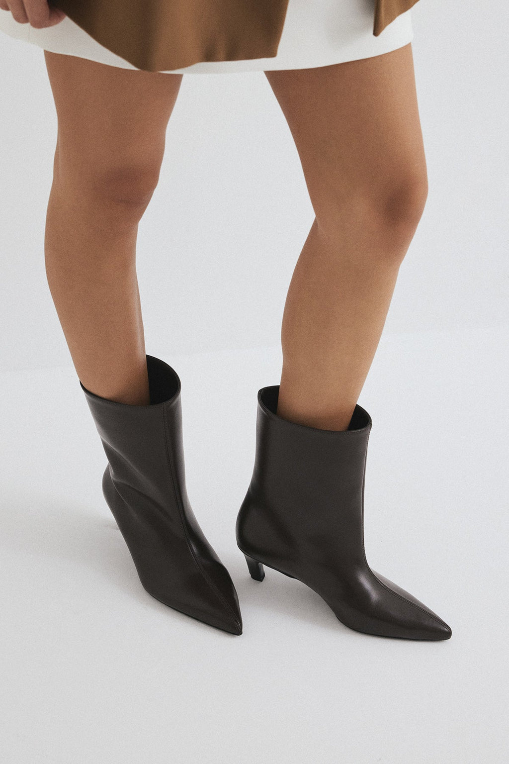 Aria | Botines de Cuero - Café Oscuro