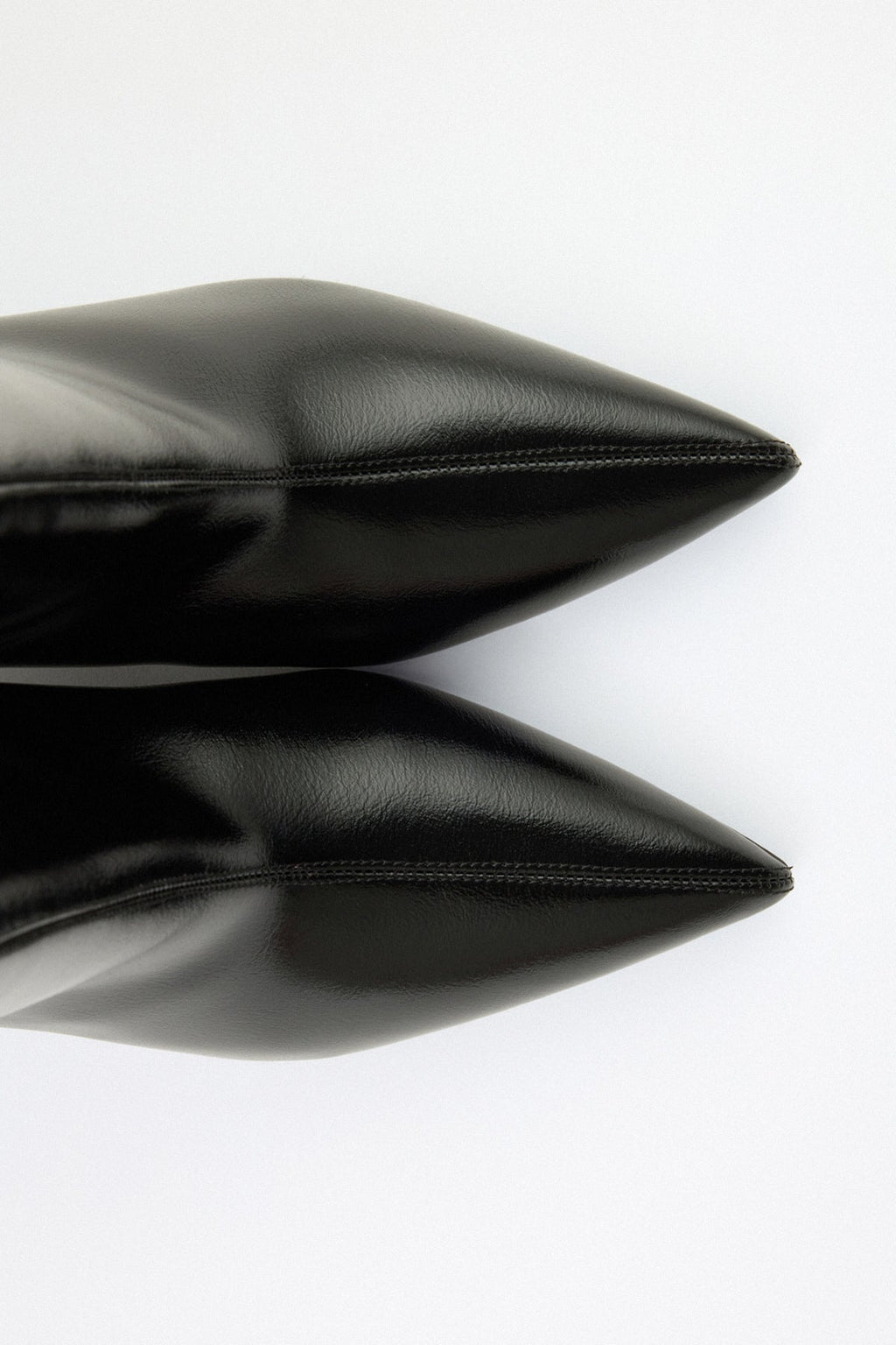 Aria | Botines de Cuero - Negro