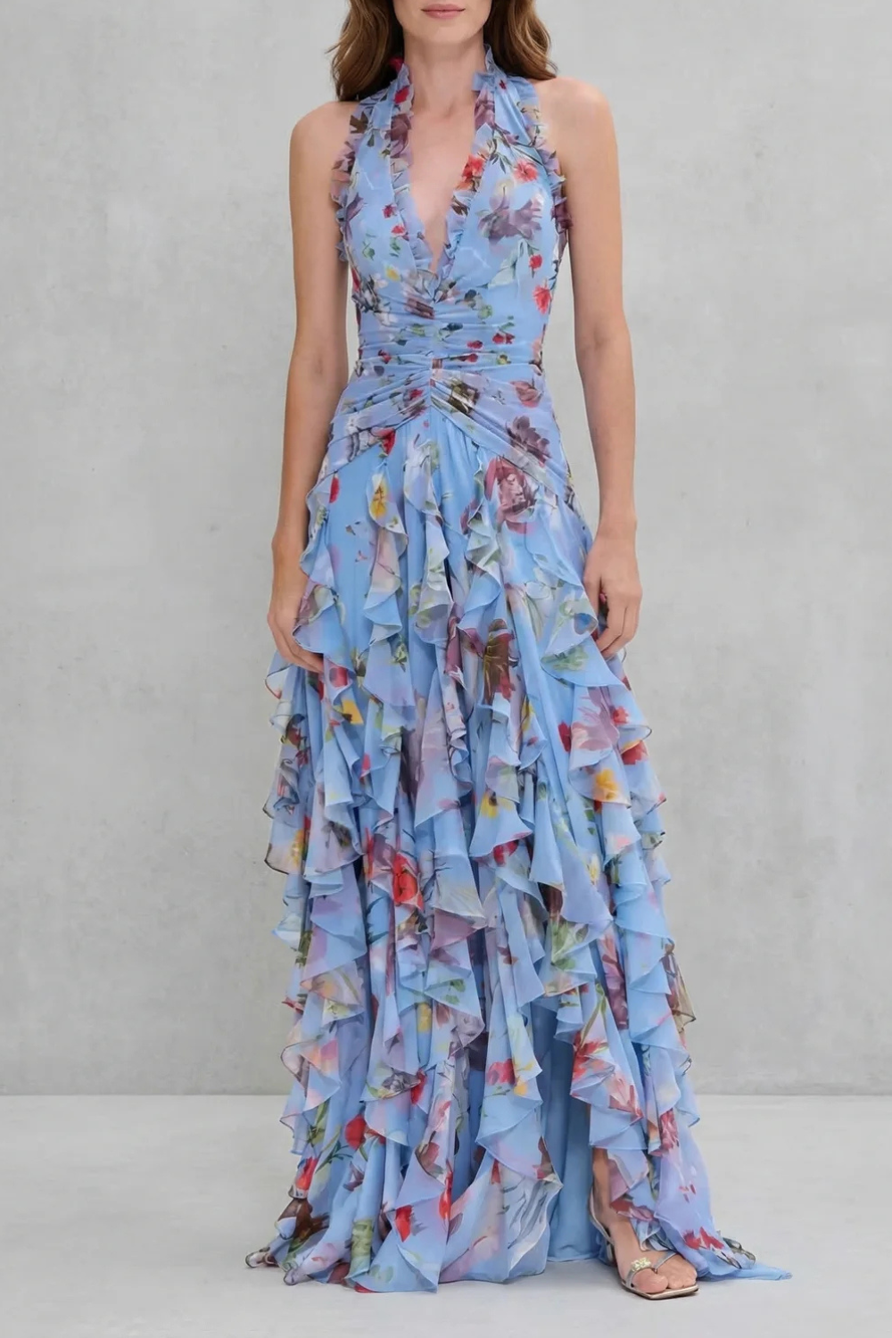 Belladina | Vestido Maxi Romántico con Rosas en Cascada y Escote Americano