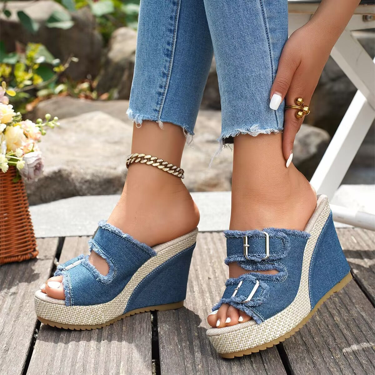 Atelier | Sandalias de Cuña con Borde Deshilachado
