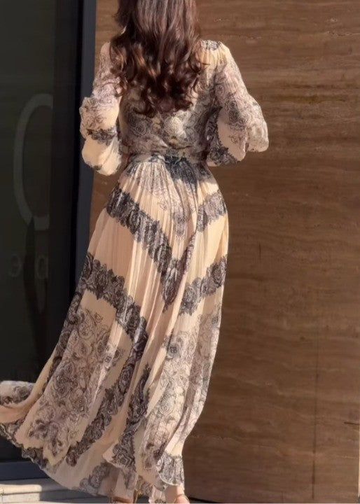 Vestido Maxi con Estampado Étnico, Cuello Alto y Botonadura (Cinturón Incluido)