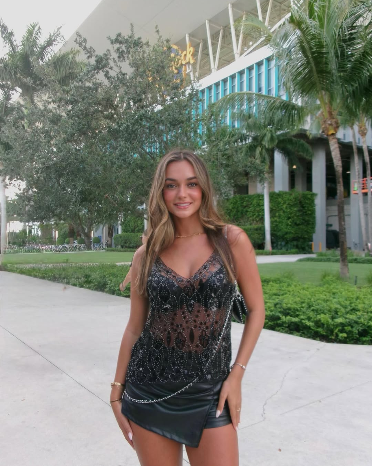 Top Cristina con Pedrería - Negro