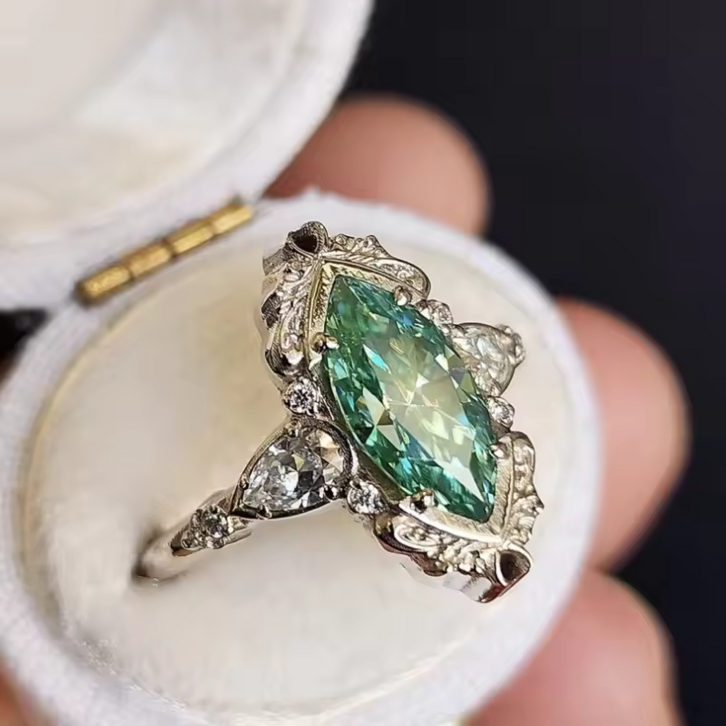 Vaelira | Anillo Thornewyn