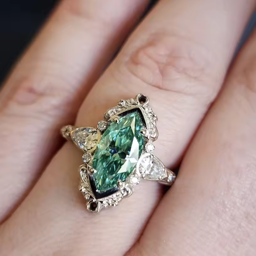 Vaelira | Anillo Thornewyn