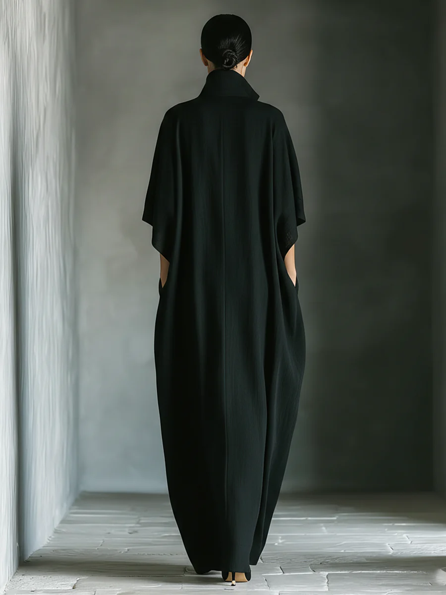 Vestido Maxi Negro Minimalista Oversize con Mangas Kimono