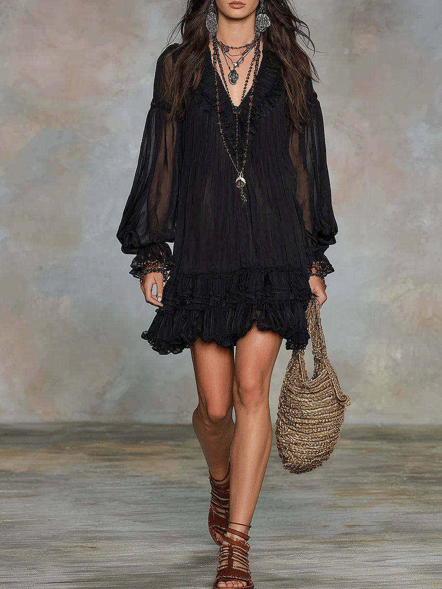 Mini Vestido de Chiffon Negro con Escote en V, Mangas Linterna y Volantes