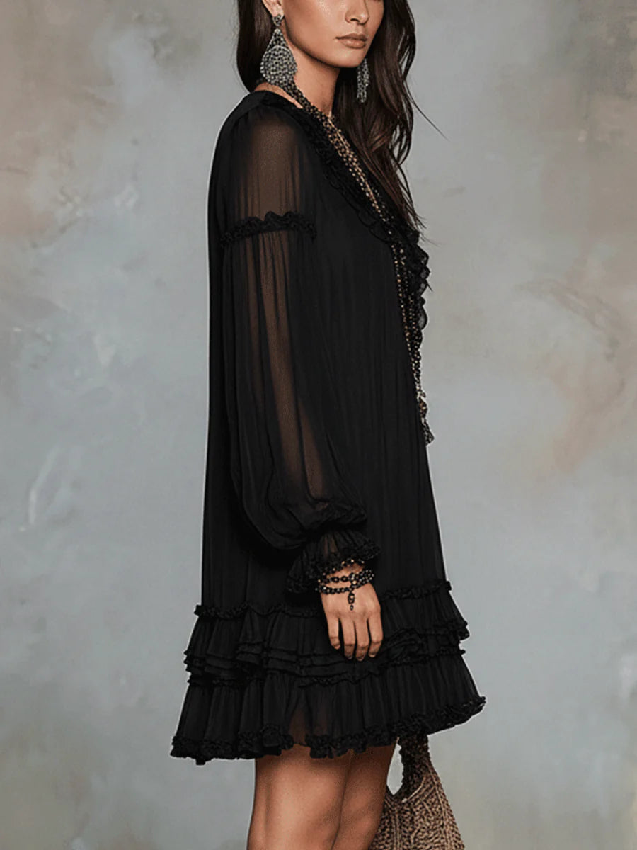 Mini Vestido de Chiffon Negro con Escote en V, Mangas Linterna y Volantes