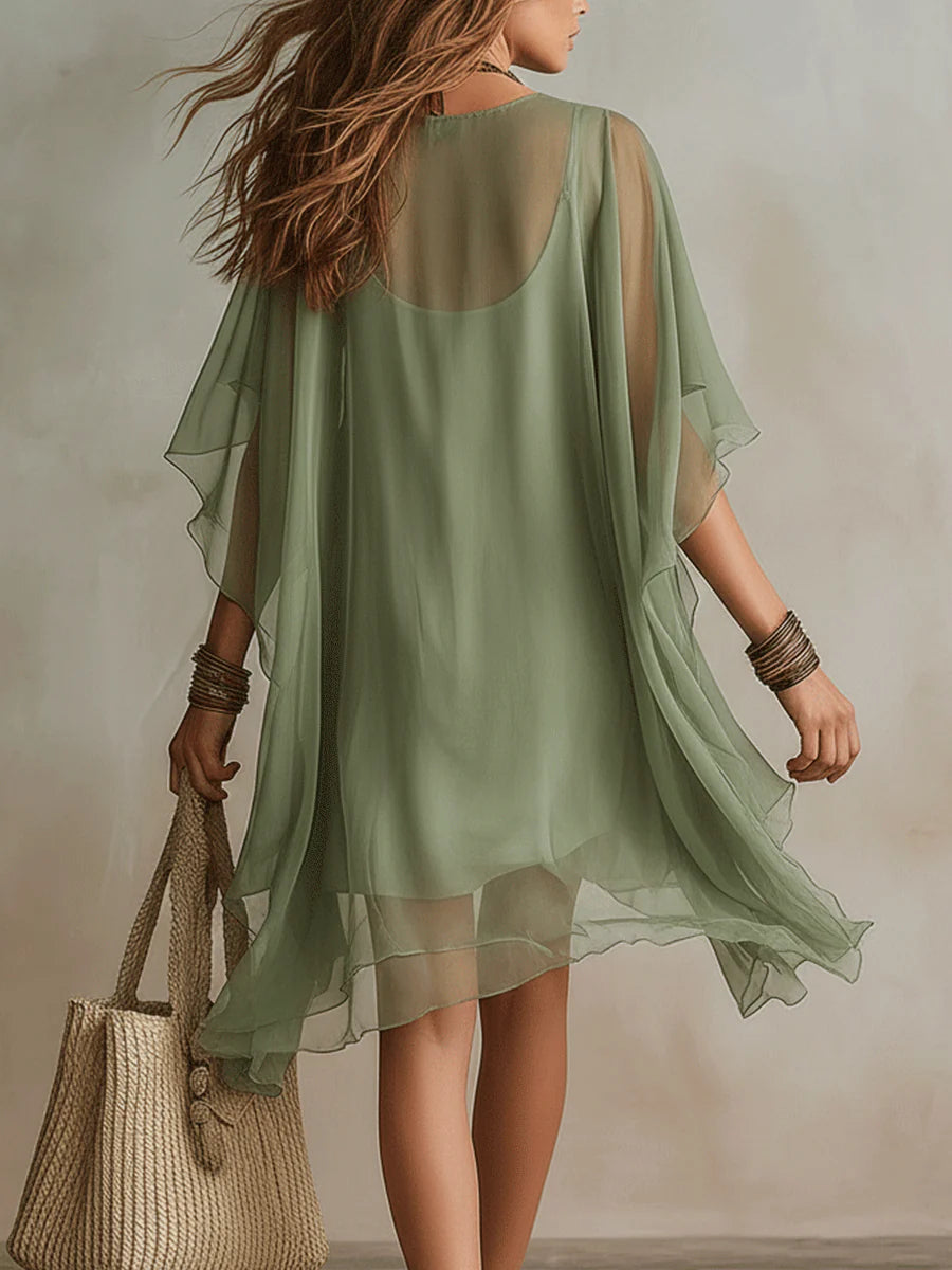 Mini Vestido de Chiffon Verde con Cuello en V y Capas Fluidas