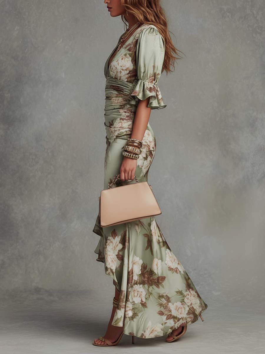 Vestido Maxi Asimétrico de Satén Verde Floral con Cuello en V y Mangas Campana