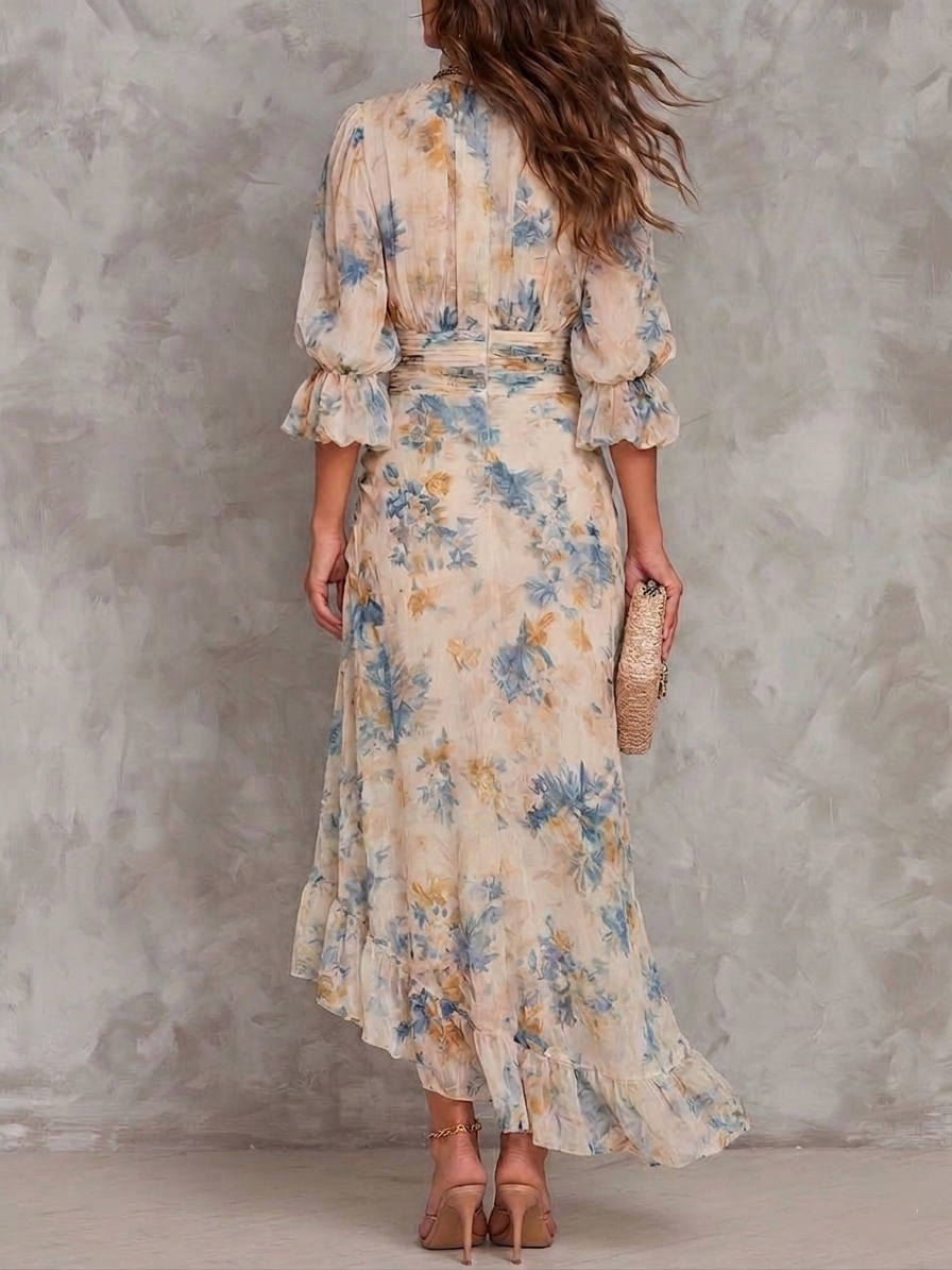 Maxi Vestido de Chiffon Beige con Cuello Alto y Estampado Floral de Pintura al Óleo