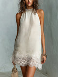 Mini Vestido Chic Blanco Roto con Cuello Halter y Encaje