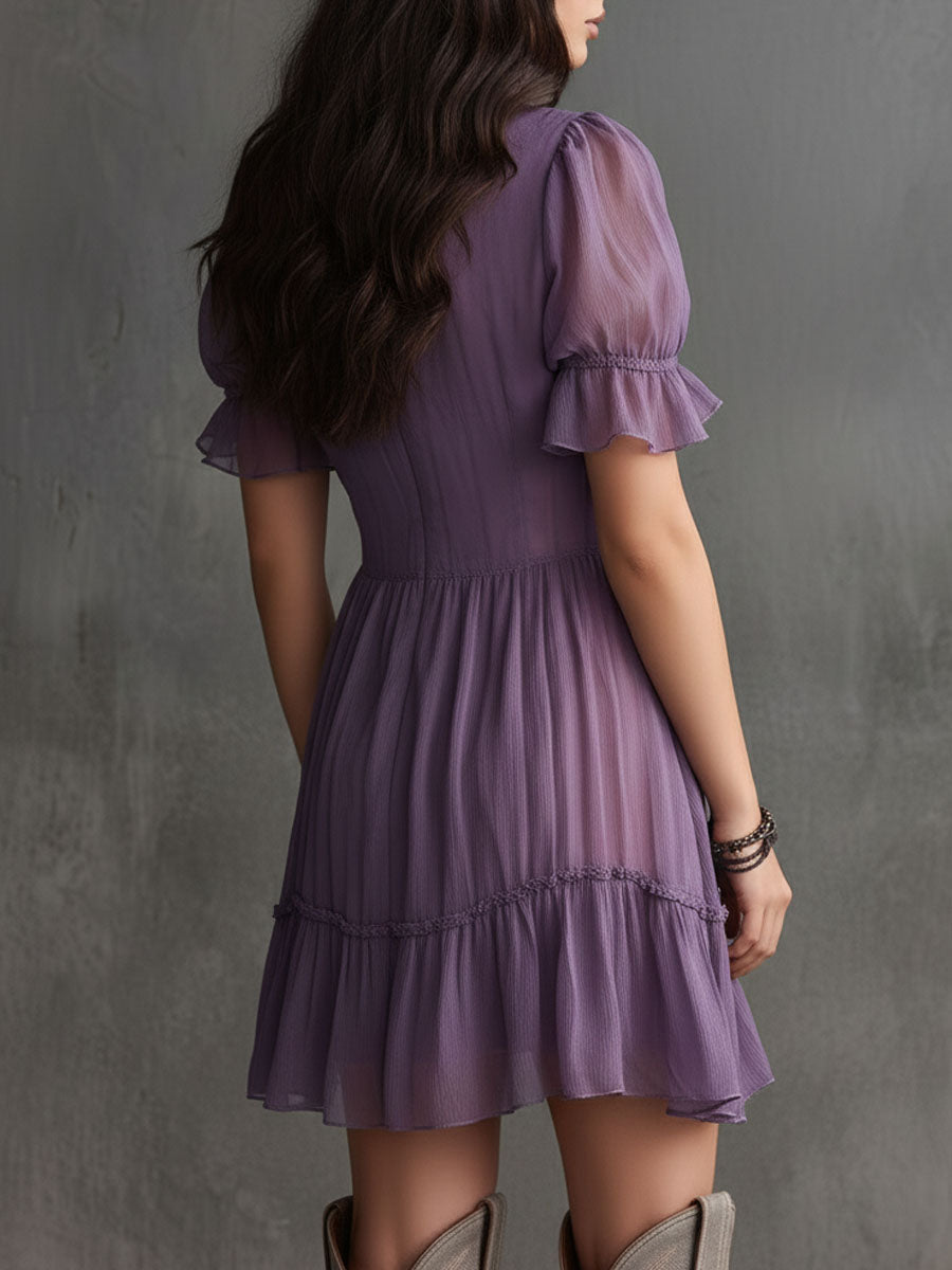 Mini Vestido de Chiffon Morado con Mangas Globo, Volantes y Botones