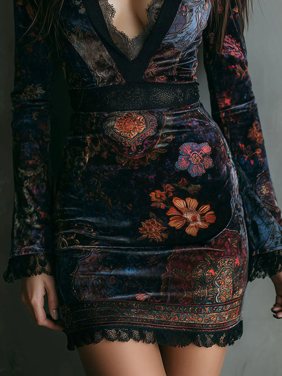 Mini Vestido Entallado de Terciopelo Floral con Cuello en V y Encaje