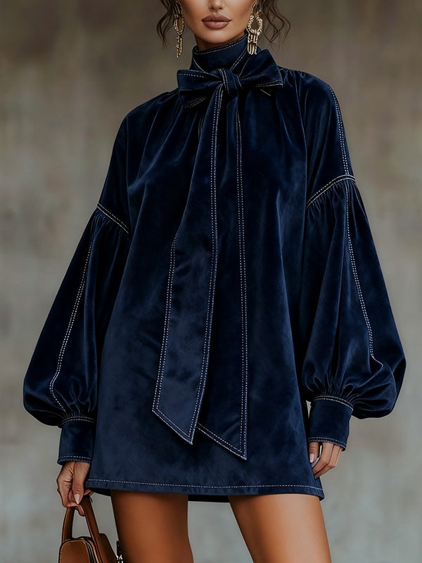 Mini Vestido de Terciopelo Azul Marino con Lazo y Mangas Farol