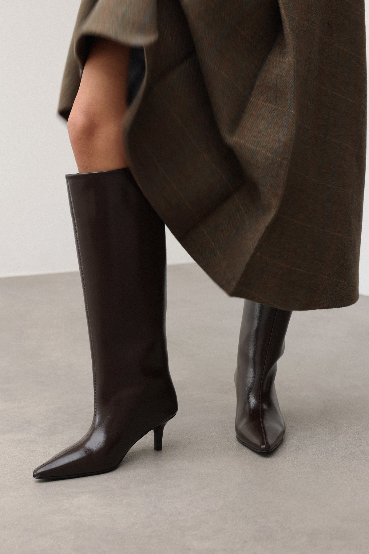 Mona | Botas de Cuero hasta la Rodilla - Café Oscuro