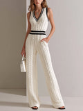 Mono Chic Elegante Blanco Crema con Cuello en V, Ribete en Contraste y Punto Cable