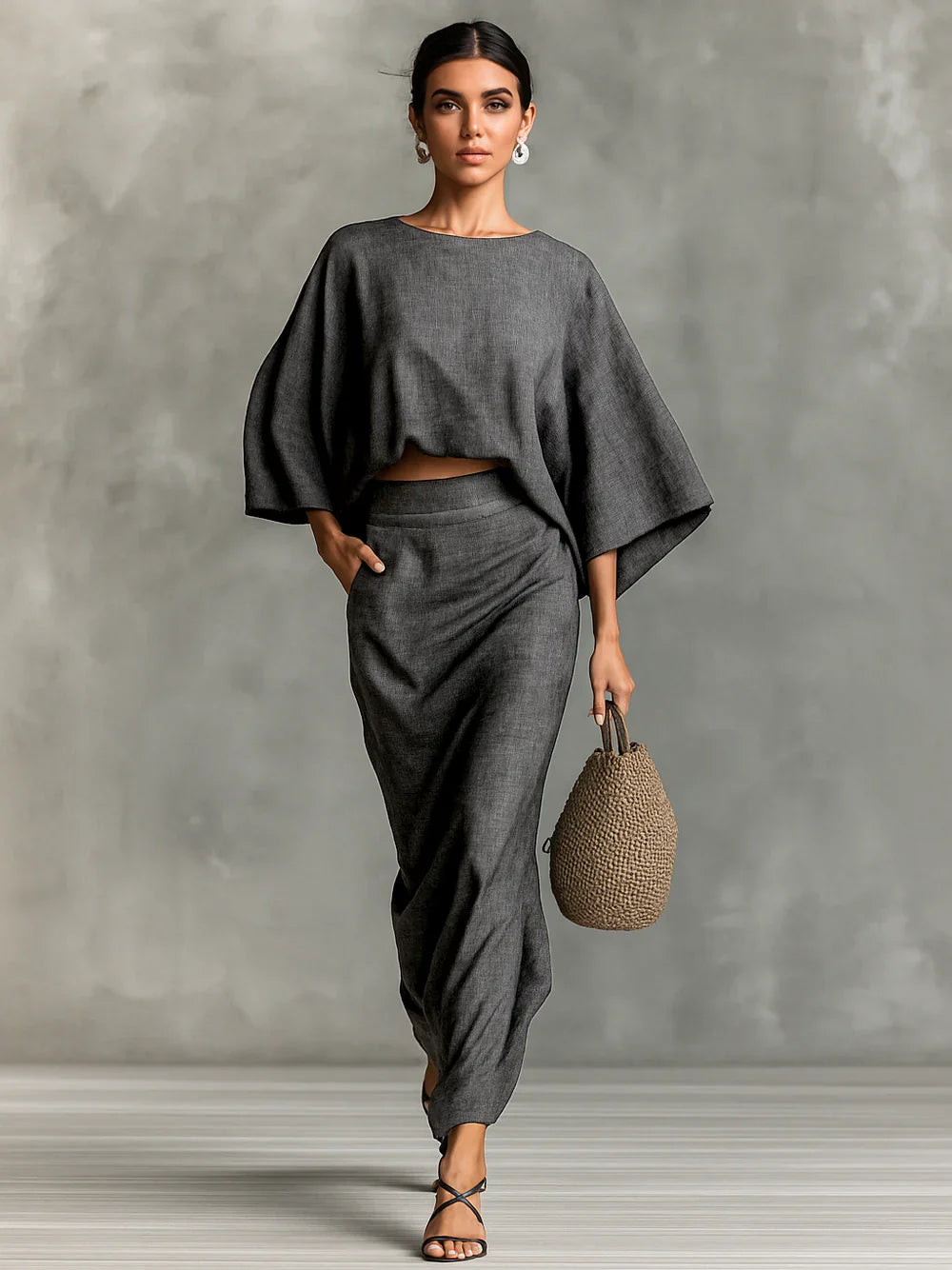Selene | Conjunto de Dos Piezas con Falda Maxi y Mangas Murciélago