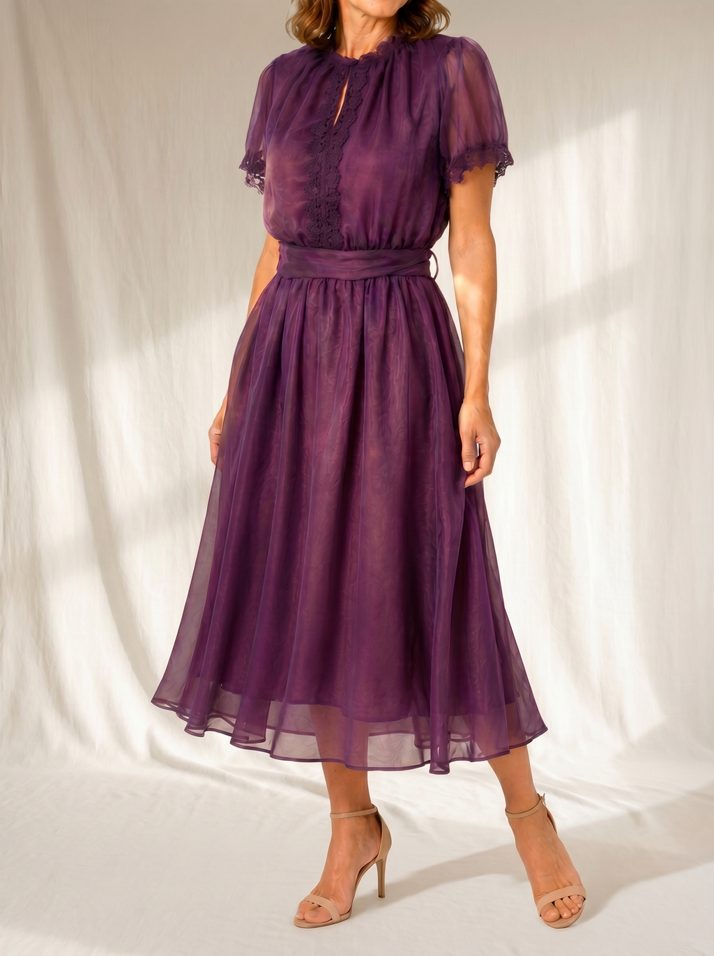 Flavia | Vestido Maxi de Chiffon con Escote Gota y Encaje