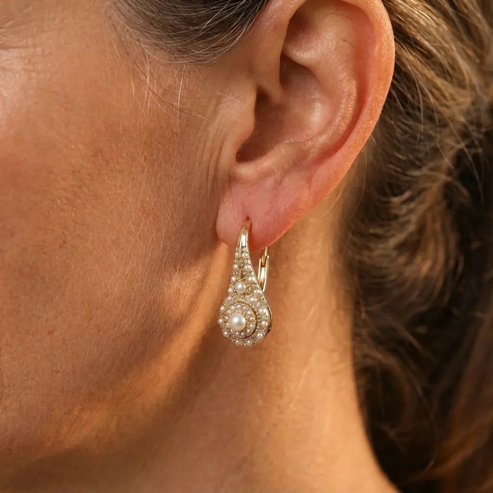 Aretes Dorados con Flor de Turquesa