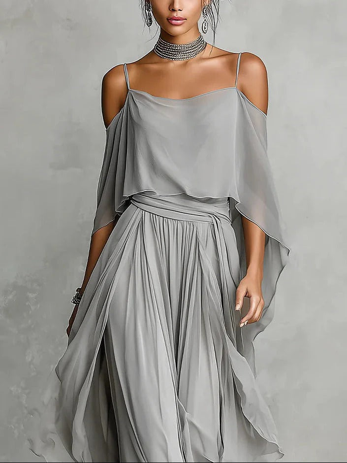 Isabela | Conjunto fluido gris con top de tirantes finos y pantalón ligero