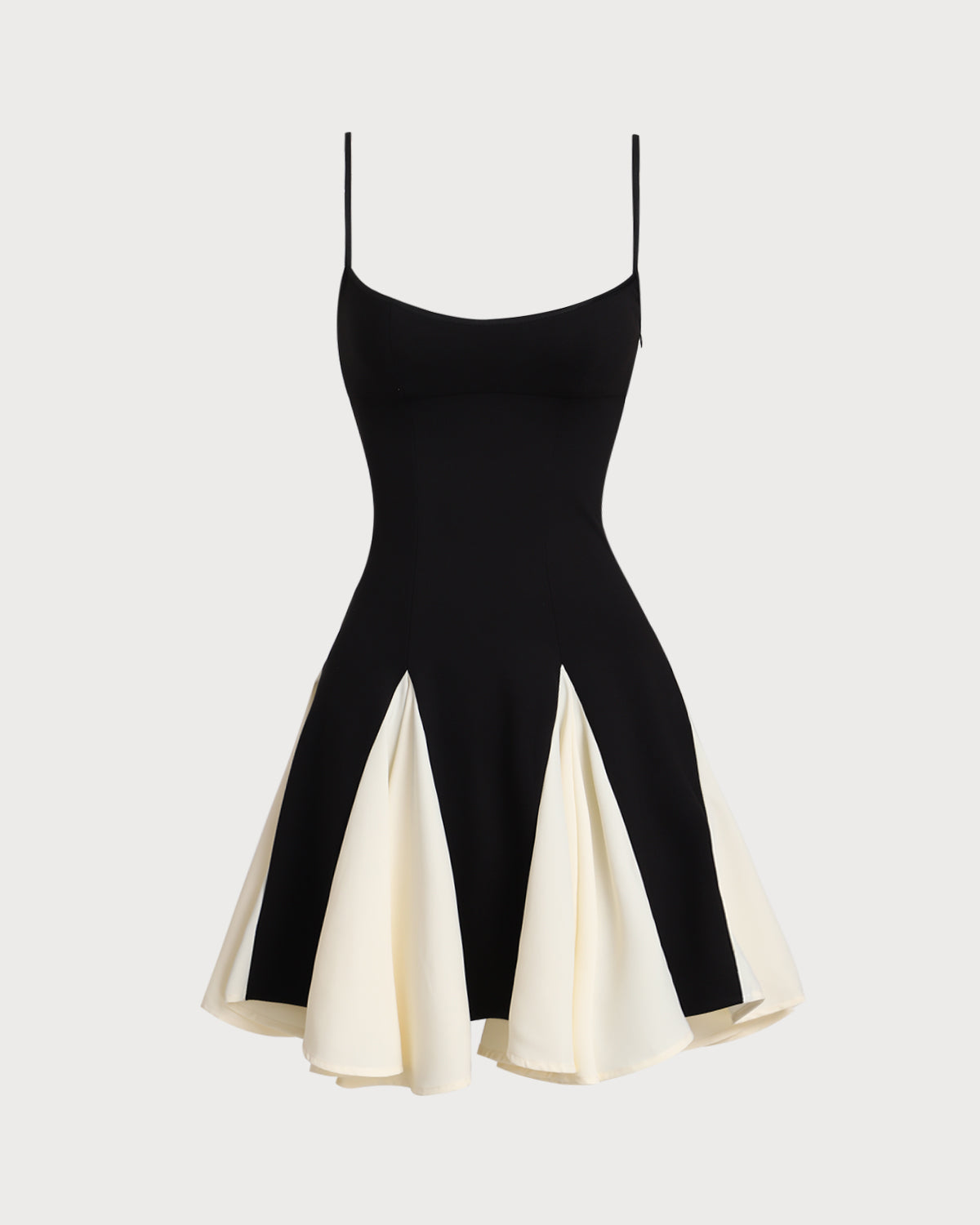 Mini Vestido Negro con Contraste