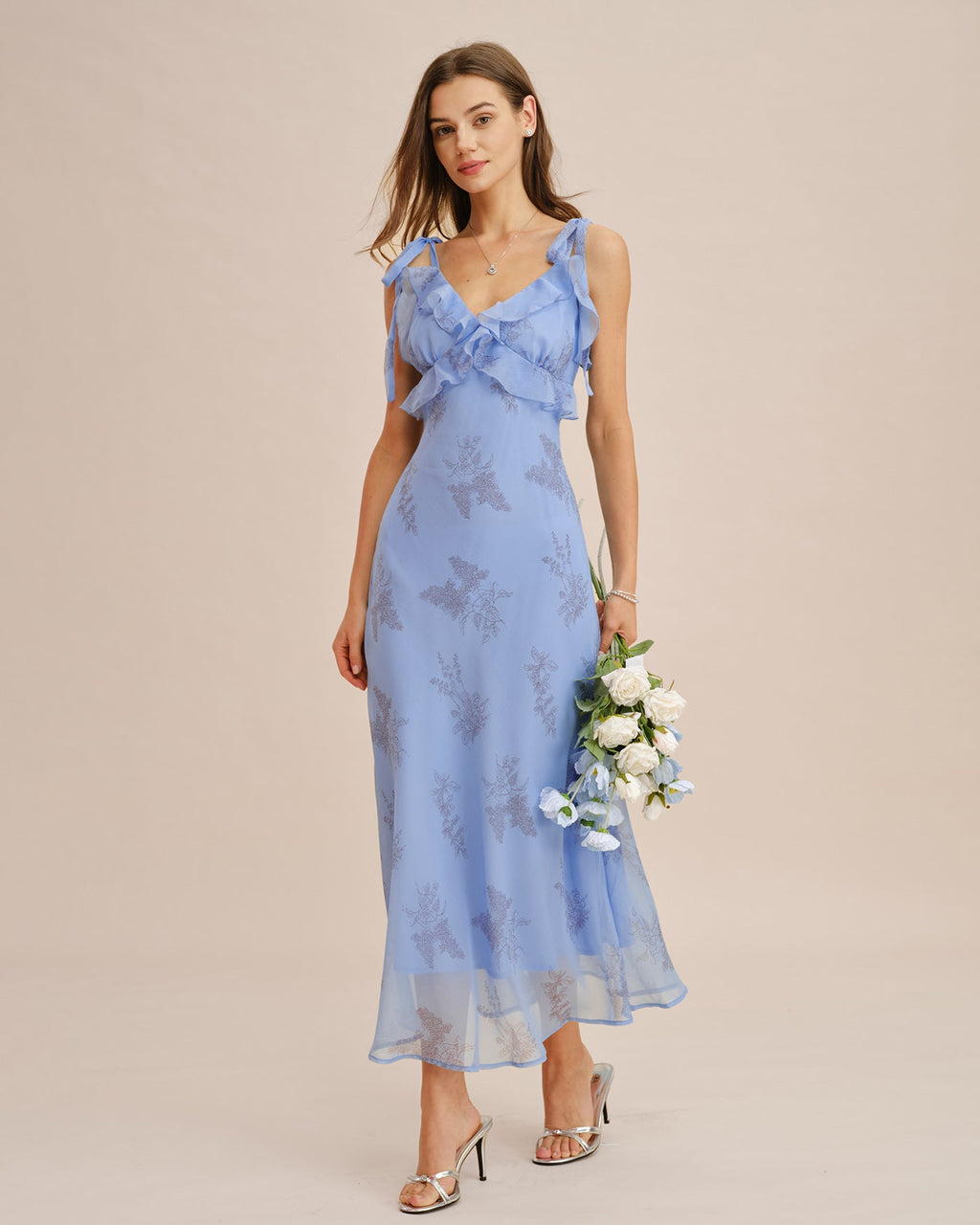 Vestido Maxi Floral Azul con Volantes y Tirantes Lazados