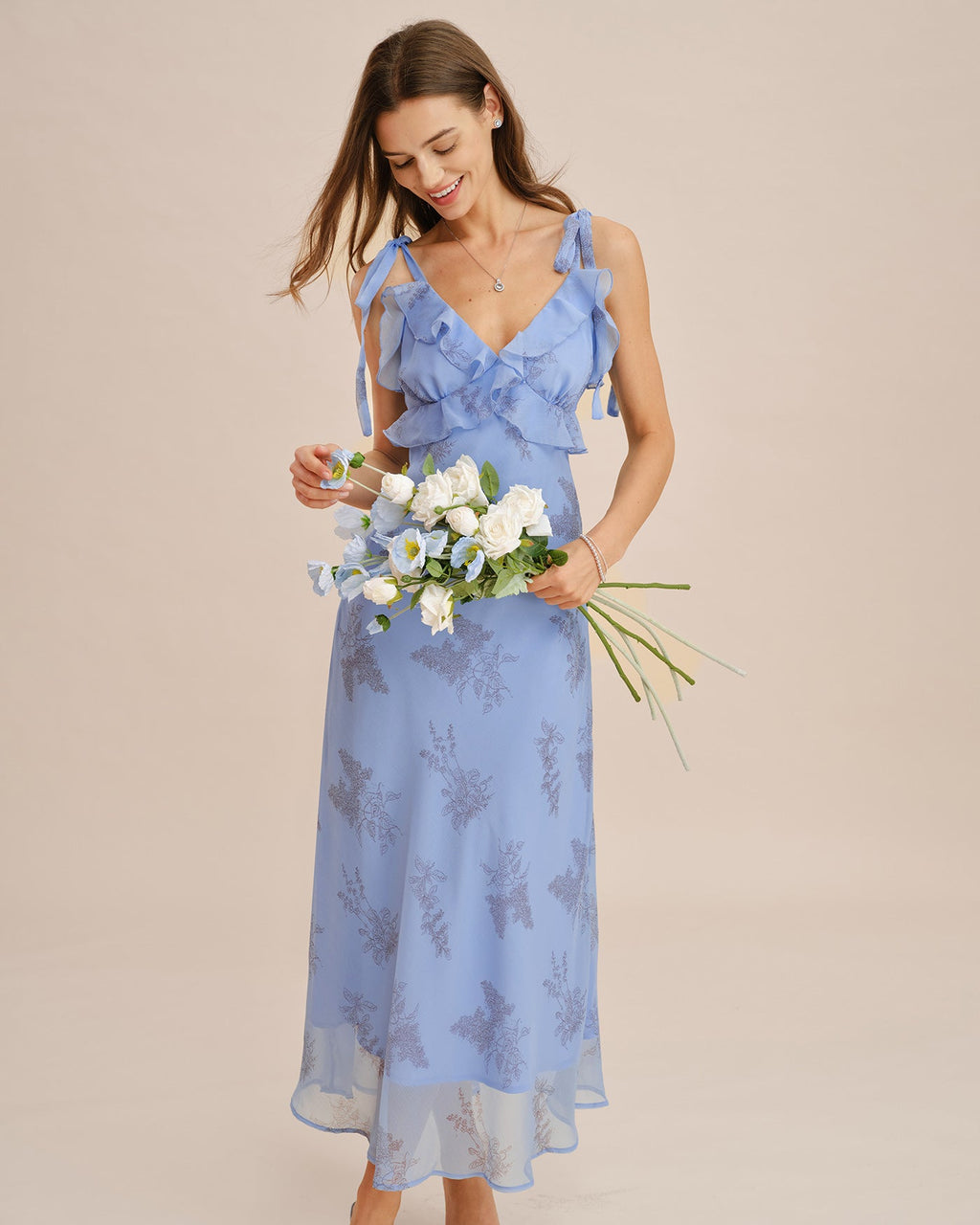 Vestido Maxi Floral Azul con Volantes y Tirantes Lazados