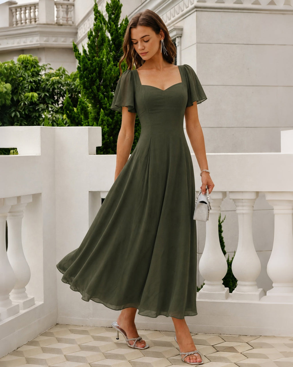Vestido Maxi de Chiffon Verde con Escote Corazón