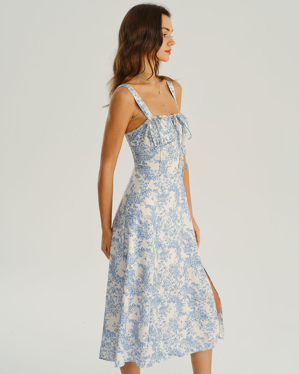 Vestido Midi Floral Azul con Fruncido